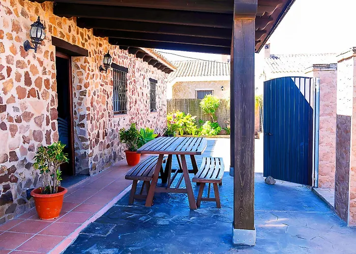 Vacacionales Piscina Y Jardin Privado Hébergement de vacances *