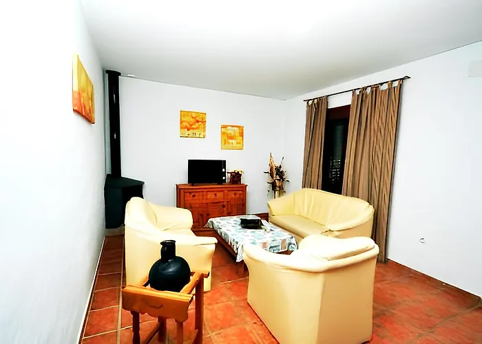 Hébergement de vacances Vacacionales Piscina Y Jardin Privado *