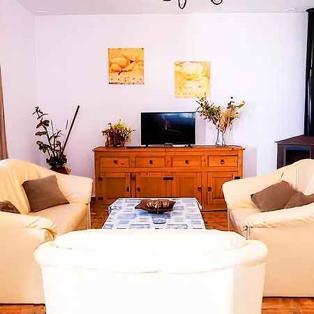 Ferienhaus Vacacionales Piscina Y Jardin Privado *