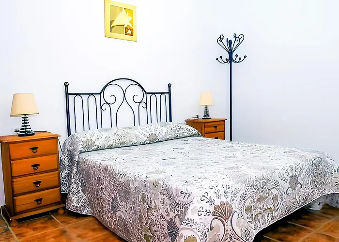 Hébergement de vacances Vacacionales Piscina Y Jardin Privado