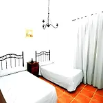 Vacacionales Piscina Y Jardin Privado Dom wakacyjny *